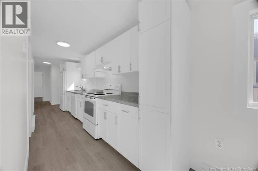 41 Susan Drive — photo 9 of 28