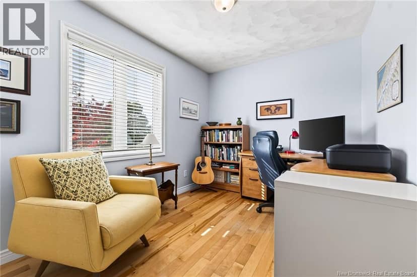 310 Vanier Street — photo 23 of 40