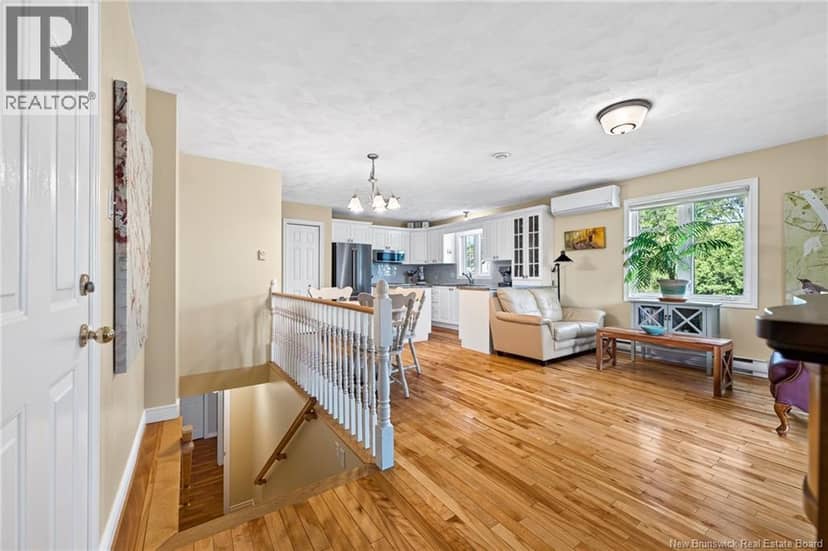 310 Vanier Street — photo 30 of 40