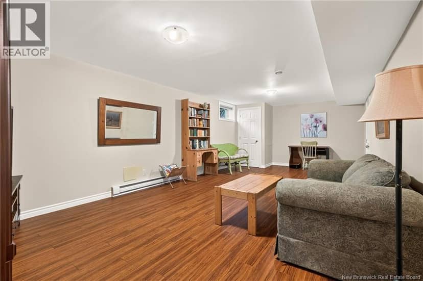 310 Vanier Street — photo 32 of 40