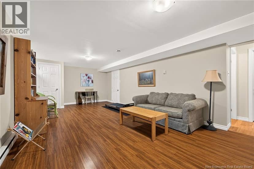 310 Vanier Street — photo 33 of 40