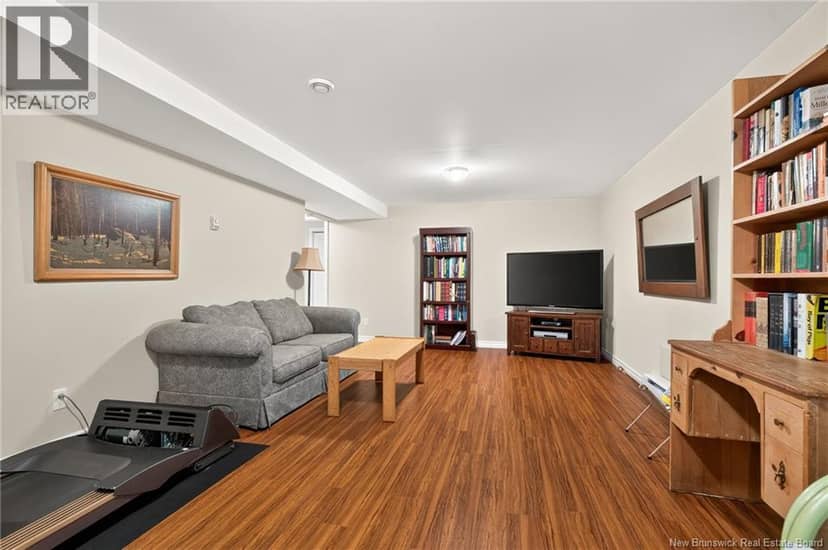 310 Vanier Street — photo 35 of 40