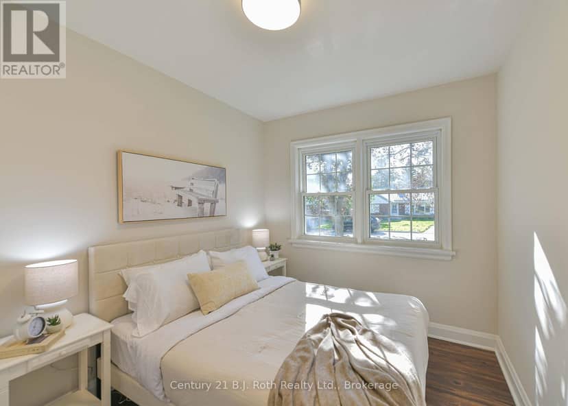 28 Borland Street W — photo 21 of 40