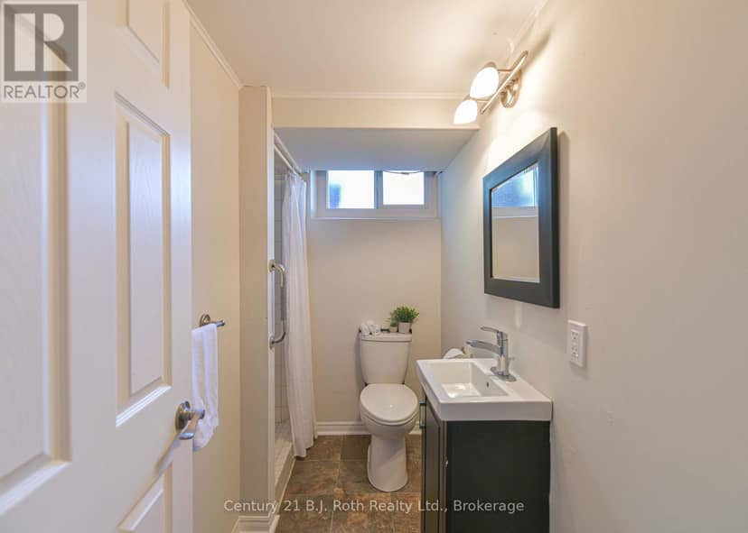 28 Borland Street W — photo 29 of 40