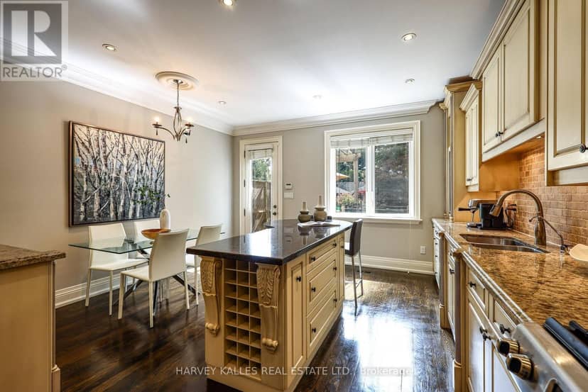 599 Woburn Avenue — photo 12 of 40