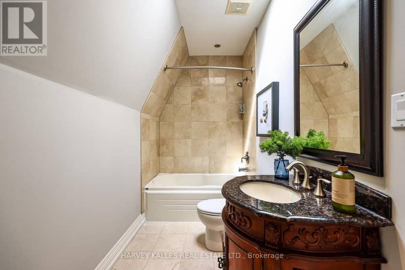 599 Woburn Avenue — photo 33 of 40