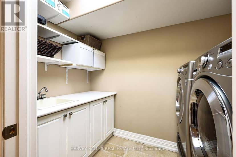 599 Woburn Avenue — photo 38 of 40