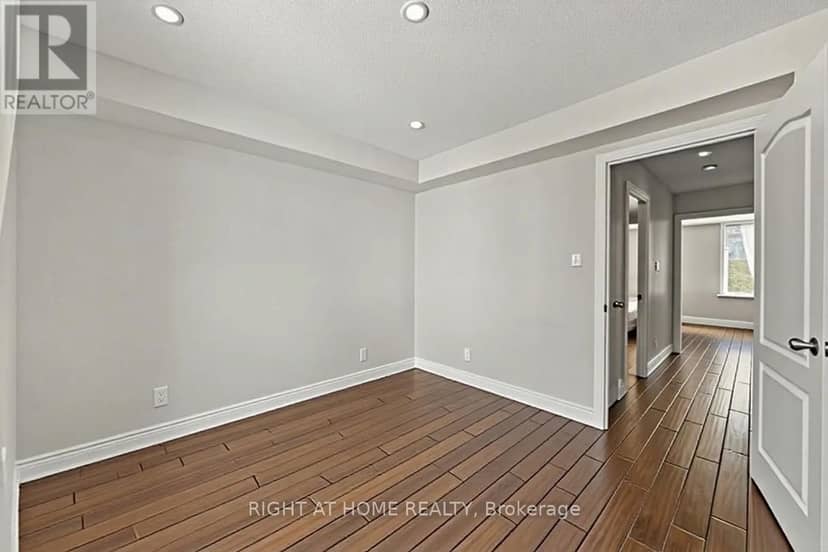 2608 - 12 Sudbury Street — photo 10 of 22