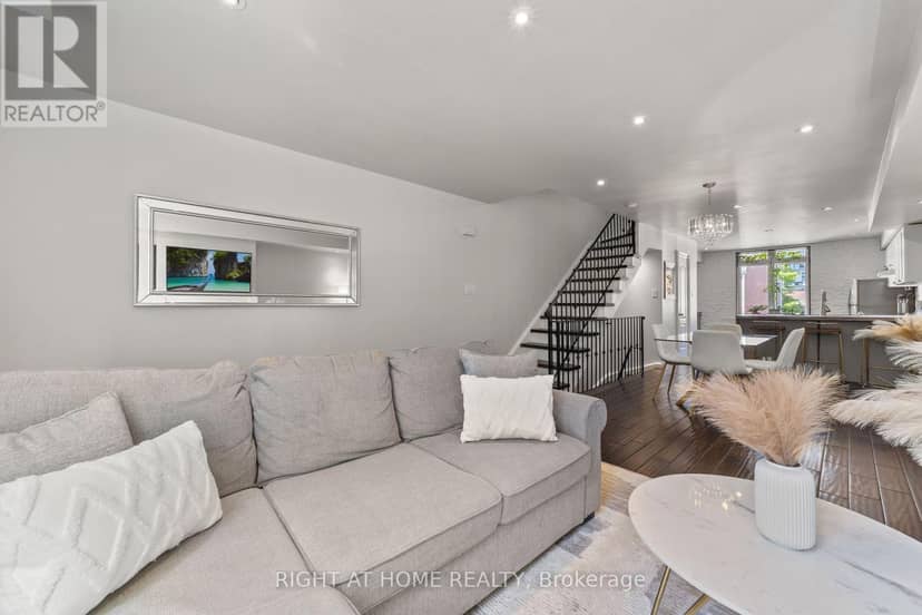 2608 - 12 Sudbury Street — photo 3 of 22