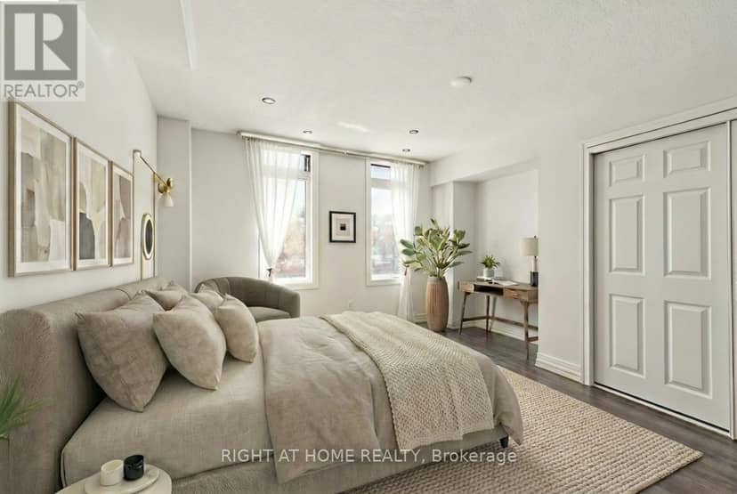 2608 - 12 Sudbury Street — photo 7 of 22