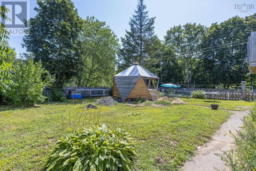 1 Mckenzie Drive — photo 39 of 40