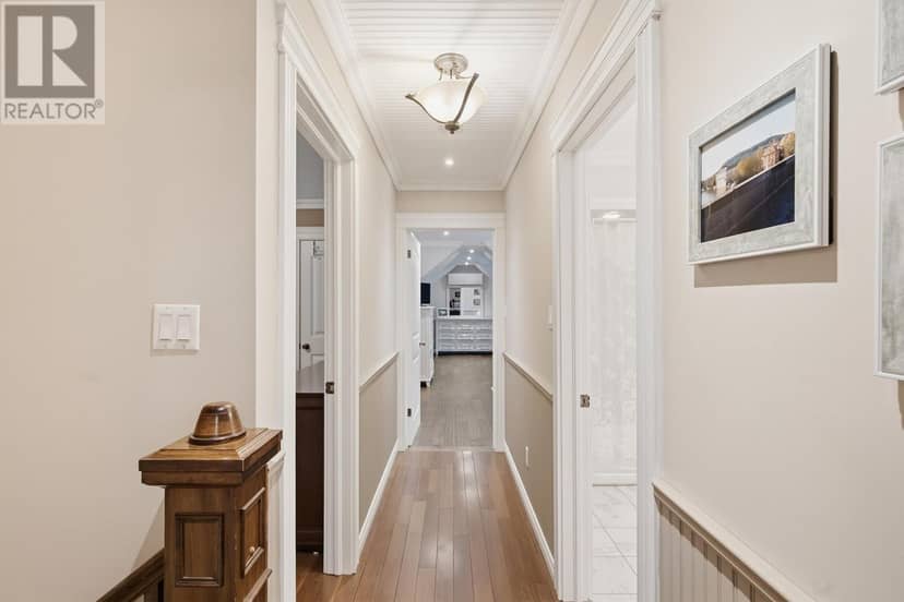 484 Grenfell Heights Extension — photo 19 of 40