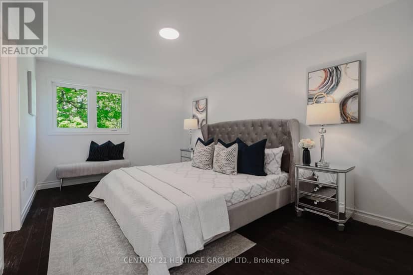 35 - 80 McCallum Drive — photo 27 of 40