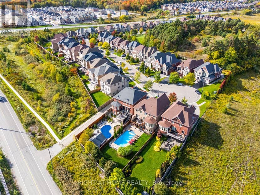 126 Vines Place, Aurora, photo 3