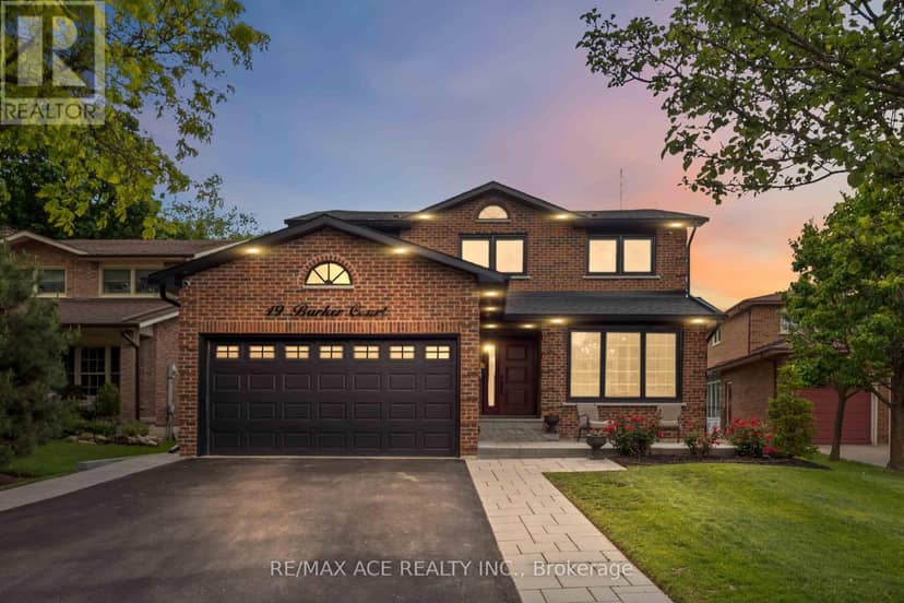 19 Barker Court, Markham
