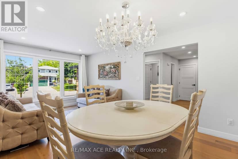 19 Barker Court, Markham, photo 8