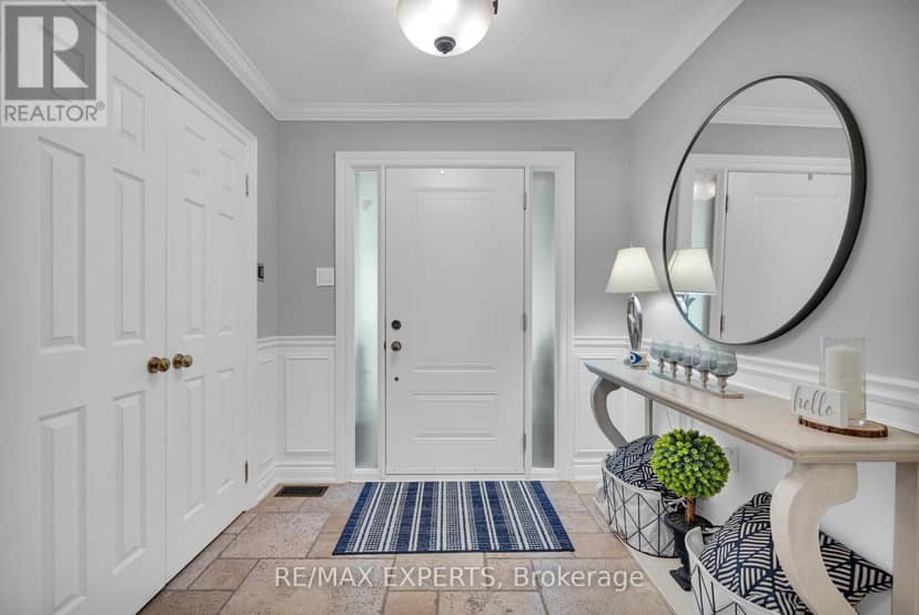 123 Fern Valley Crescent — photo 5 of 40