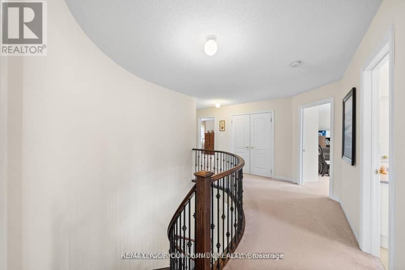 108 Headwater Crescent — photo 20 of 40