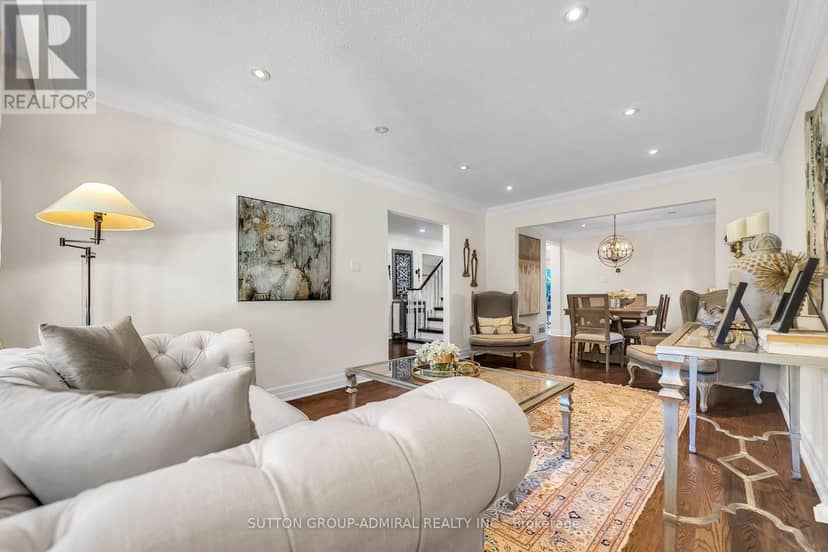 37 Gretman Crescent — photo 12 of 40