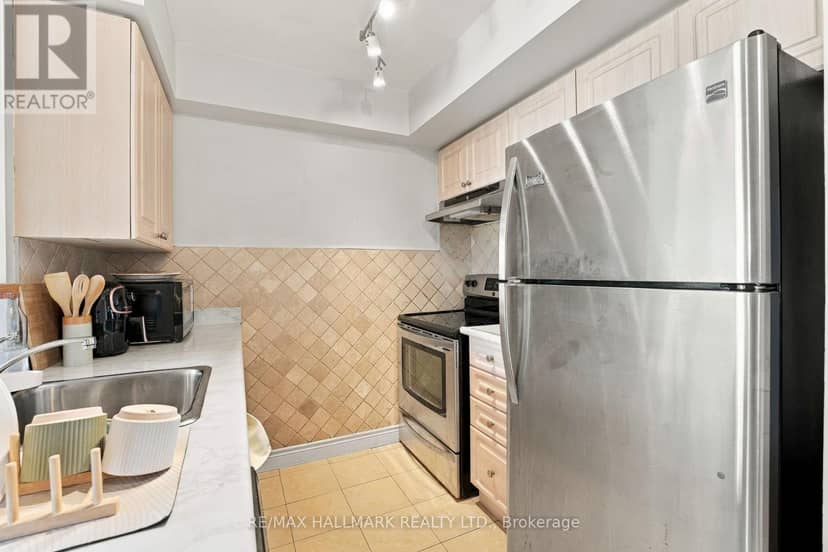 2808 - 153 Beecroft Road, Toronto, photo 2