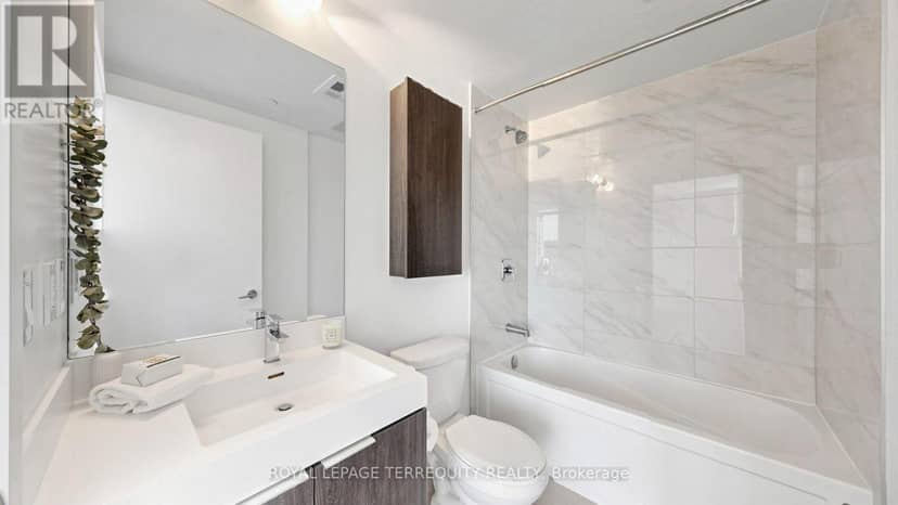 519 - 3100 Keele Street — photo 17 of 40
