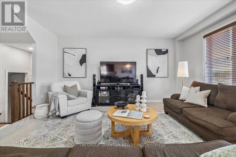 92 Garinger Crescent — photo 9 of 40