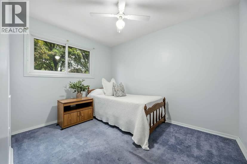 714 Victoria AVENUE — photo 14 of 40