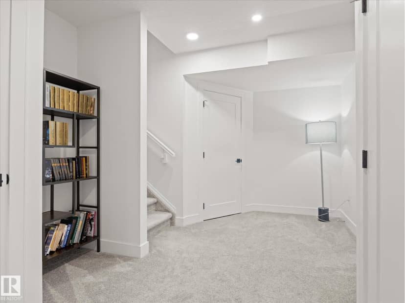 17 Savoy Cr — photo 30 of 40