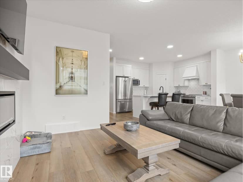17 Savoy Cr — photo 9 of 40