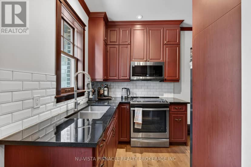 9082 Ferne Drive — photo 22 of 40