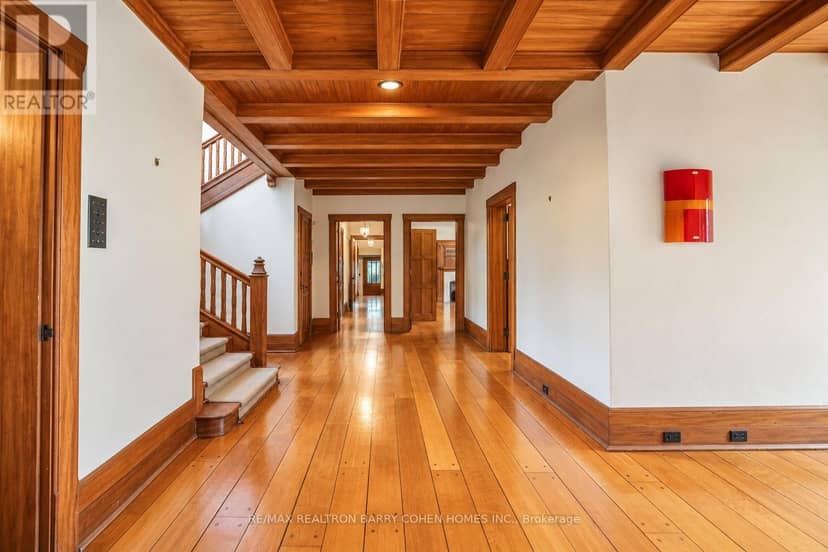 372 Old Yonge Street, Toronto, photo 3