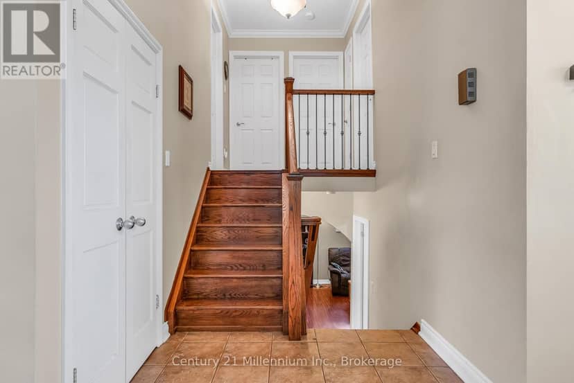 Drive - 43 Stoddart Drive — photo 17 of 40