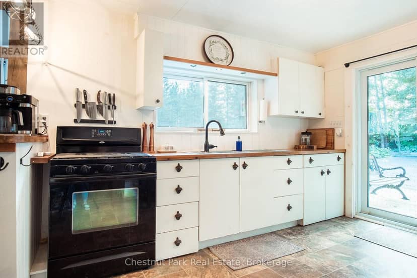 91 Chapman's Landing Road — photo 12 of 40