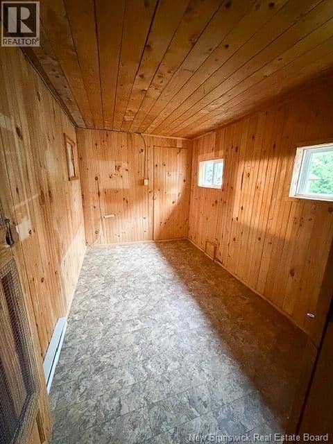 403 Route 390 — photo 26 of 40