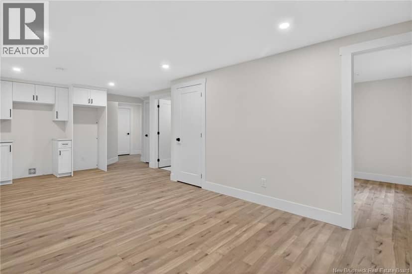 110 Francfort Crescent — photo 23 of 29