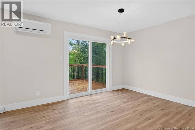 110 Francfort Crescent — photo 8 of 29