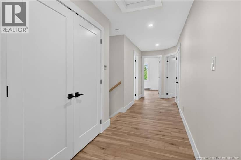 110 Francfort Crescent — photo 15 of 29