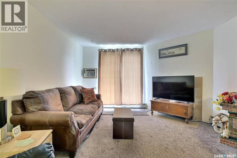 505 2406 Heseltine ROAD — photo 12 of 26