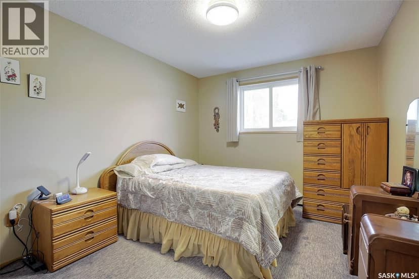 505 2406 Heseltine ROAD — photo 18 of 26