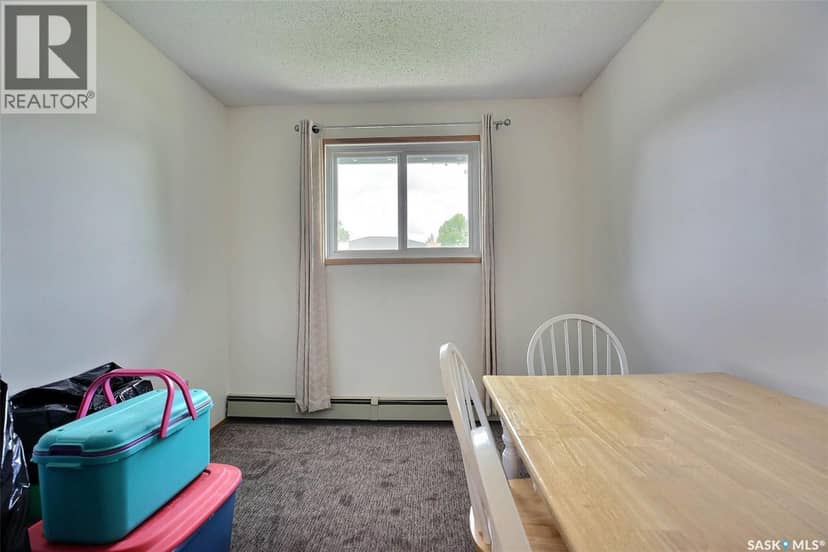 505 2406 Heseltine ROAD — photo 21 of 26