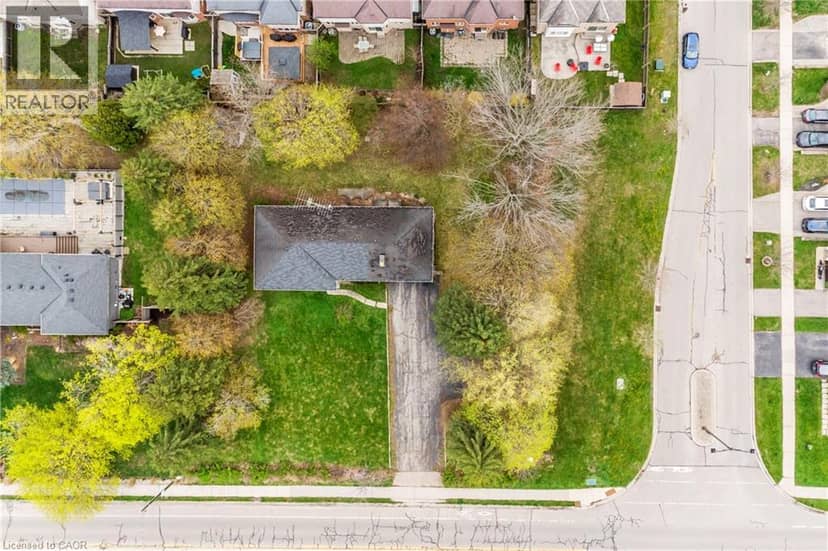 355 GUELPH Avenue — photo 8 of 11