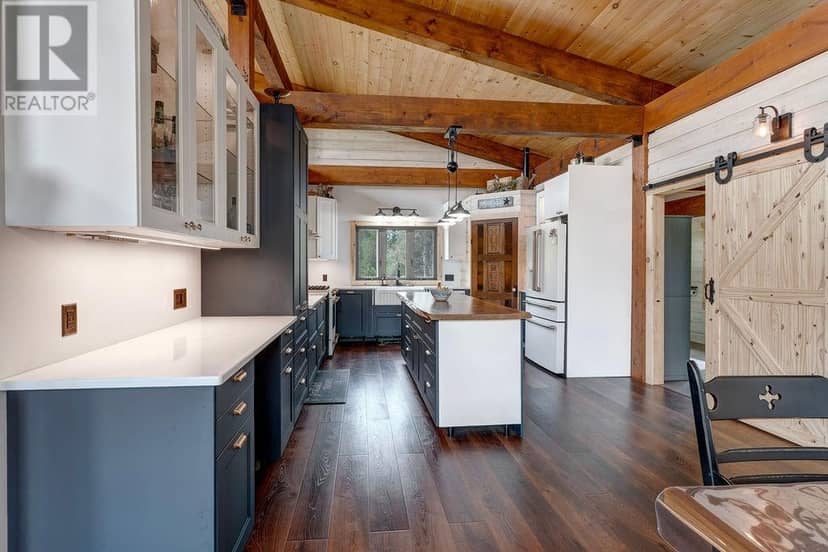 895 Horseshoe Lake Road — photo 4 of 40