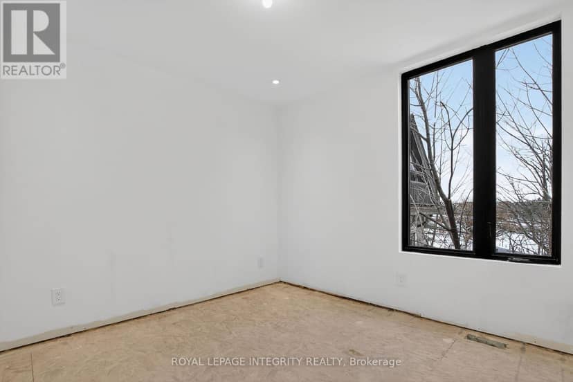 112 Queen Elizabeth Drive — photo 32 of 40