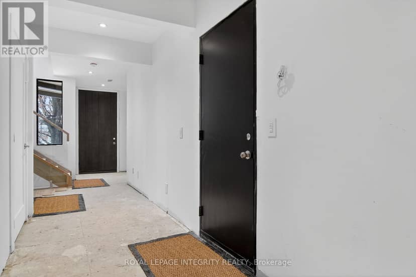 112 Queen Elizabeth Drive — photo 8 of 40