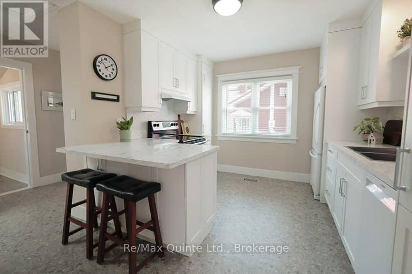 29 Joseph Street, Kawartha Lakes, photo 4