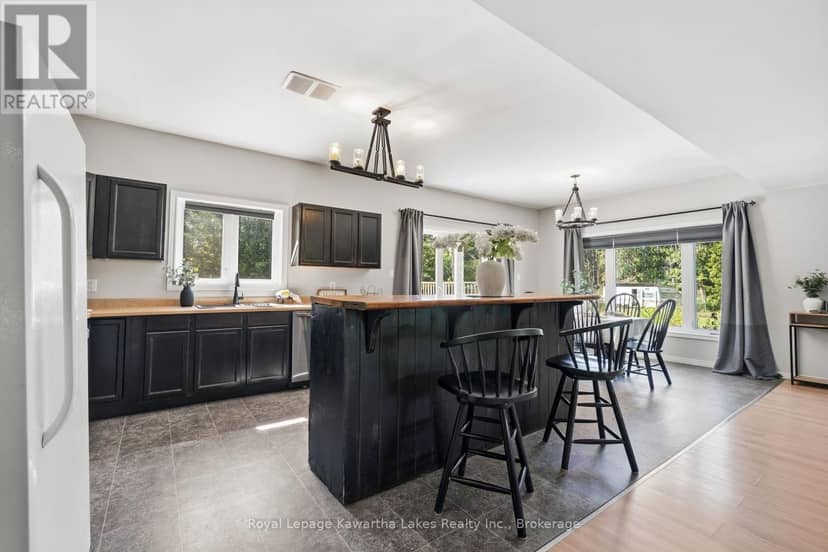 1752 Highway 35 S, Kawartha Lakes, photo 7