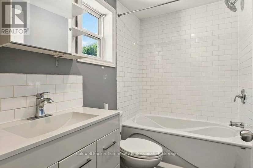 146 Barnesdale Avenue N — photo 26 of 38