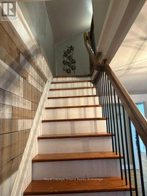 338 Smith Street — photo 10 of 16