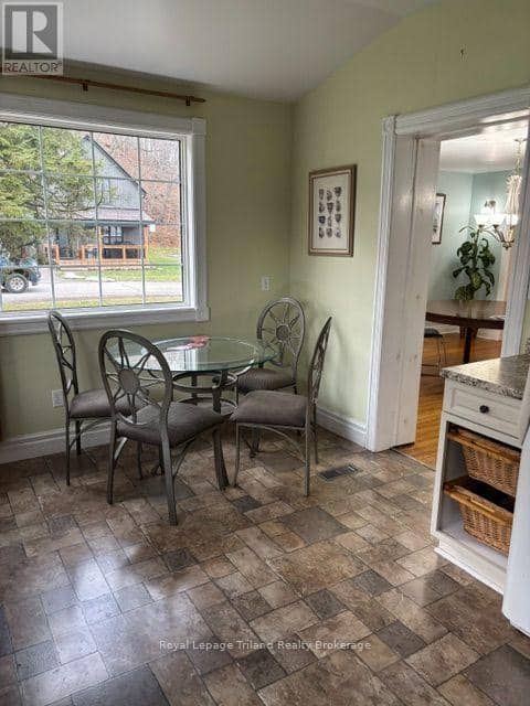 338 Smith Street — photo 7 of 16