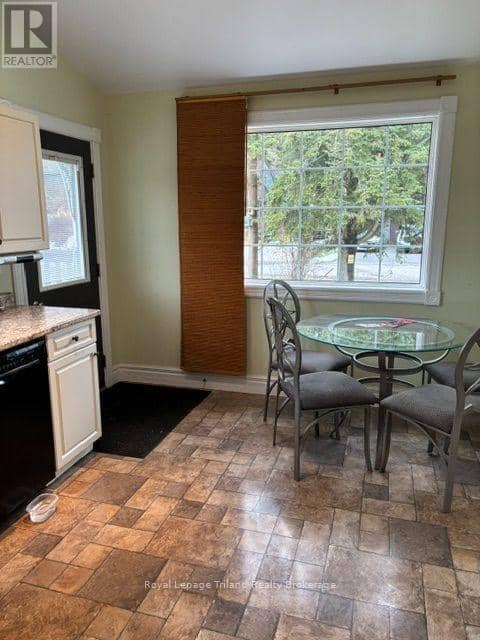 338 Smith Street — photo 8 of 16